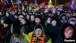 Proevropski demonstranti na mitingu u Kijevu, 16. januar 2014.