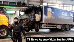 Вантажівка, на якій нападник в'їхав у людей у центрі Стокгольма
