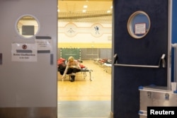 Аварійний пункт, організований у спортзалі, Берлін, 4 січня 2026 року