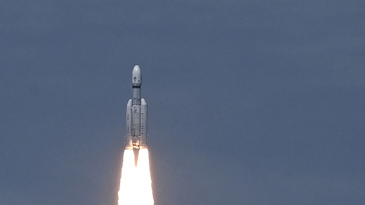 Russia To Launch First Moon Lander Since 1976 In Race With Indian Spacecraft - Vimarsana News