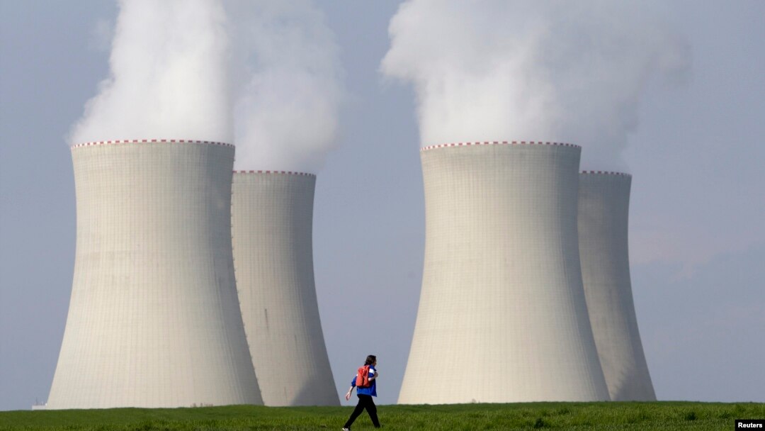 The cooling towers of the Temelin nuclear power plant in the Czech Republic. (file photo)