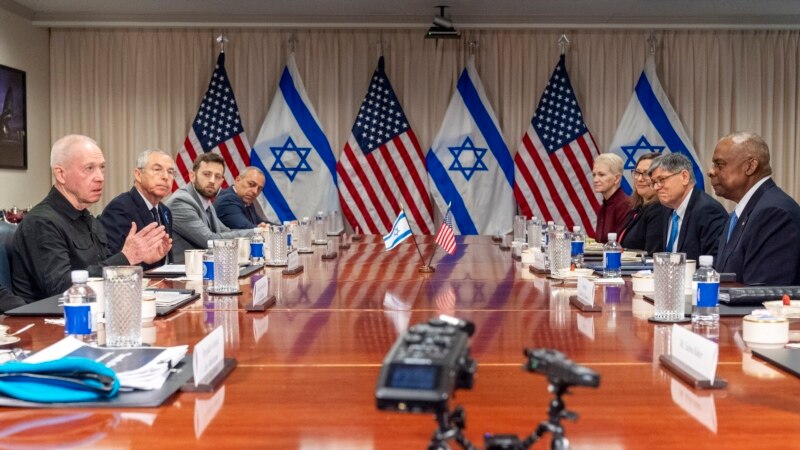 Shefat e mbrojtjes të SHBA-së dhe Izraelit diskutojnë për planet për Gazën