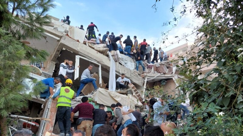 Најмалку14 загинати во земјотресот кој ги погоди Турција и Грција 