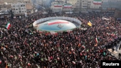 Tehranda hökumət tərəfdarlarının mitinqi. 12 yanvar 2026