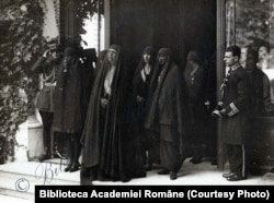 Principesa Ileana, Regina Maria, Principesa mamă Elena, Principesa Maria (Mignon). Palatul Cotroceni, 23 iulie 1927