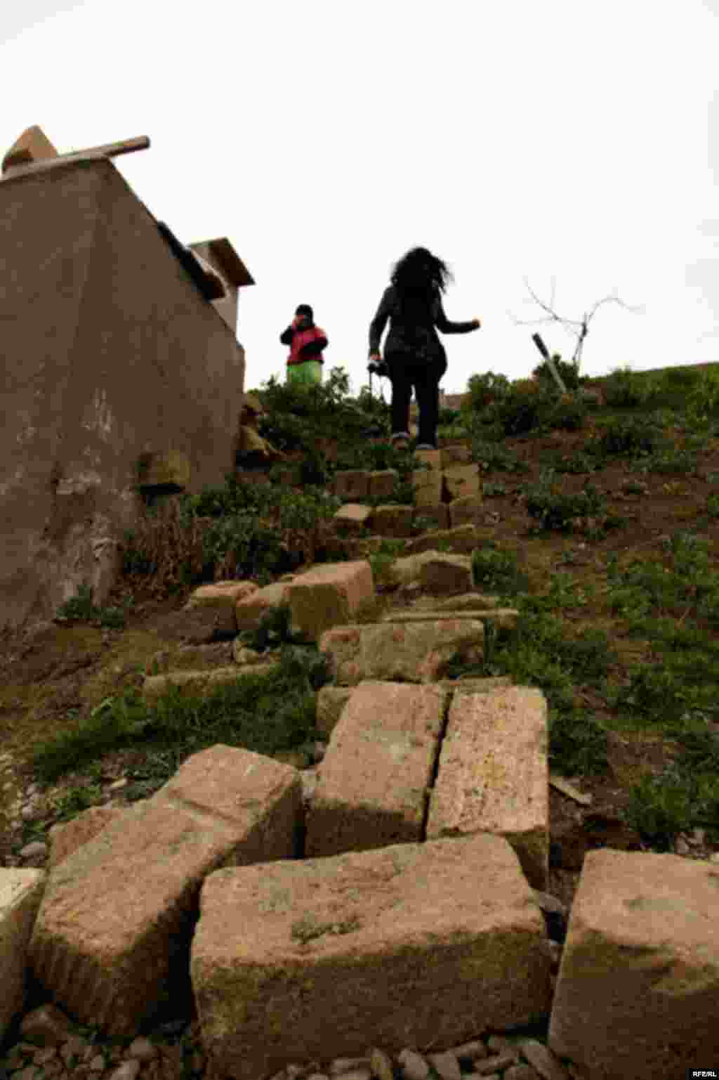 Qazsız, susuz, tualetsiz qəsəbə-Atyalı #15