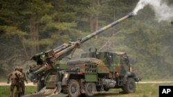 Estonia - French soldiers fire a French-made CAESAR self-propelled howitzer during the Spring Storm 2023 military drills, May 25, 2023. 