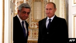 Президент Армении Серж Саргсян (слева) и президент России Владимир Путин. Ново-Огарево, 3 сентября 2013 года.