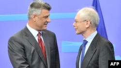 Hashim Thaçi dhe Herman von Rompoj (foto arkiv)