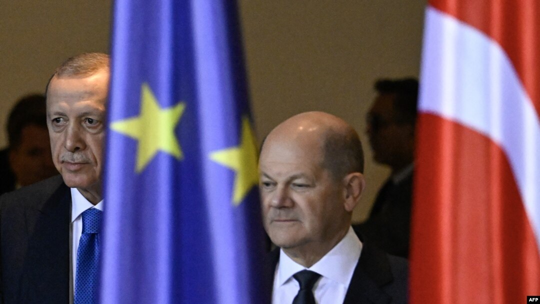 თურქეთის პრეზიდენტი რეჯეპ ტაიპ ერდოანი და გერმანიის კანცლერი ოლაფ შოლცი. ბერლინი. 17 ნოემბერი, 2023 წელი