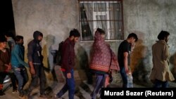 ارشیف، یو شمېر پناه غوښتونکي