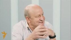 Вера Савіна пра пэрформанс з выкінутым тэлевізарам БТ: «Гэта пратэст, і да яго трэба прыслухоўвацца»