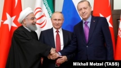 Eýranyň prezidenti Hassan Rohani, Russiýanyň prezidenti Wladimir Putin we Türkiýäniň prezidenti Rejep Taýýyp Erdogan. 2017-nji ýyl