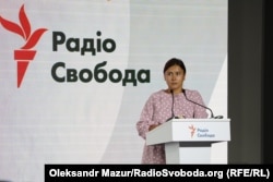 Katerina Iesipenko vorbește în timpul unui eveniment care marchează cea de-a 70-a aniversare a serviciului ucrainean al RFE/RL la Kiev. Septembrie 2024.