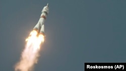  «Союз-2.1а» ракетасы «Союз МС-18» кемесин орбитага чыгаруу үчүн Байкоңур космос майданынан учурулду. 2021-жылдын 9-апрели.