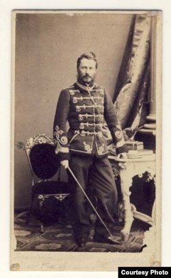 Alexandru Ioan Cuza, fotografie făcută înainte de dubla alegere din 1859. Arhivele Naționale