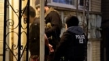 «Многие боялись выходить на работу в доставку, в такси»: выходцы из Центральной Азии — об антимигрантских рейдах в США при Трампе 