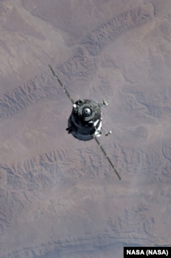 A Russian Soyuz spacecraft approaches the International Space Station on December 21, 2012.