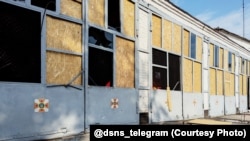 Наслідки російського удару по пожежно-рятувальній частині в Нікополі, фото ілюстративне