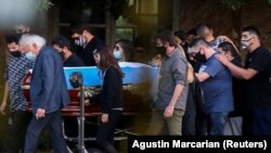 تصویری از مراسم تشییع جنازه دیه‌گو مارادونا