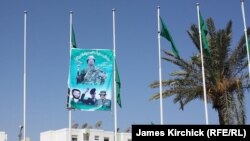 Լիբիա - Քադաֆիի դիմանկարը մայրաքաղաք Տրիպոլիի փողոցներում, օգոստոս, 2011թ.