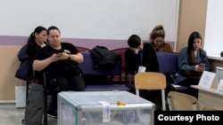 Алматыдағы №388 референдум учаскесі. 15 наурыз, 2026 жыл.