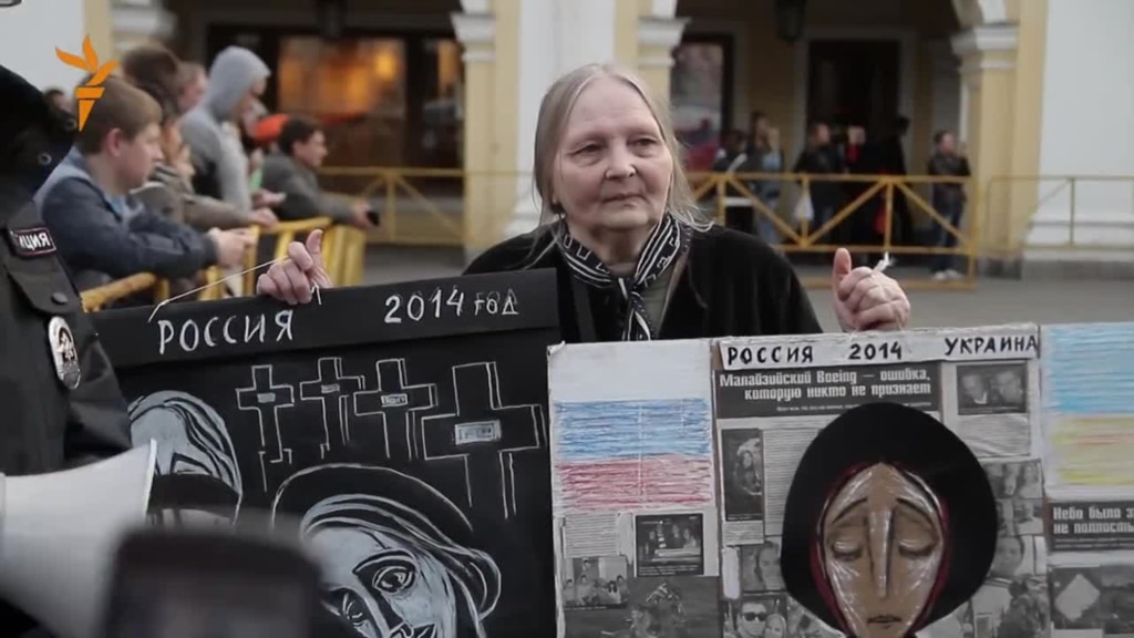 "Президента она ненавидит нашего! Единственного приличного человека - не пьяницу", - российские "патриоты" набросились на питерскую художницу Осипову - Цензор.НЕТ 4490