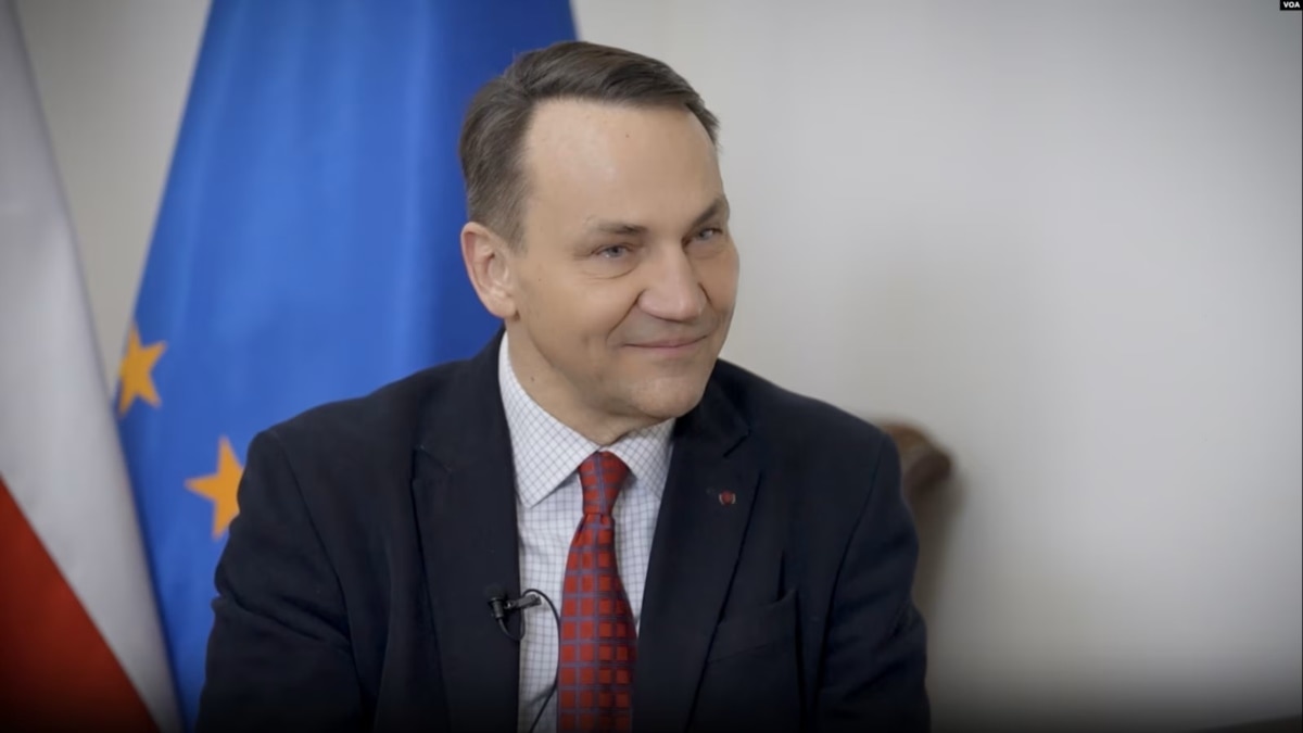 Polish Foreign Minister Radoslaw Sikorski commented on a joint letter from Poland, Sweden, Spain, and the Netherlands urging broader use of frozen Russian assets for Ukraine.