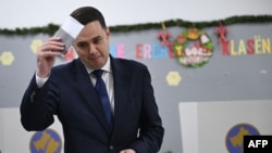 Kreu i LDK-së, Lumir Abdixhiku.