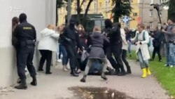 У протеста женское лицо: задержания в Беларуси