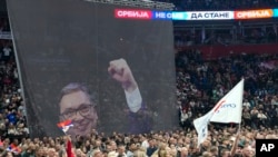 Aleksandar Vučić a szerb fővárosban rendezett kampánygyűlésén 2023. december 2-án