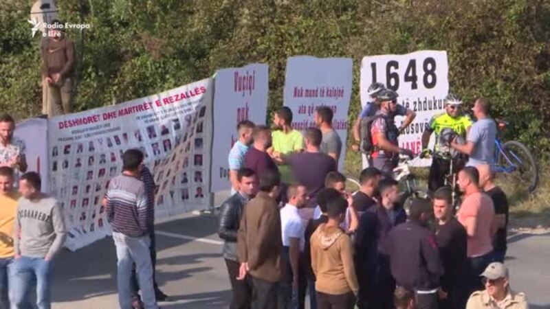 Vučić u Severnoj Mitrovici: Gde su nam granice?