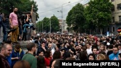 Thousands of people took to the streets of Tbilisi to protest the arrests of rappers Mikheil Mgaloblishvili, 28, and Giorgi Keburia, 21.