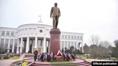 Ауылдық үйдегі онлайн порно көру