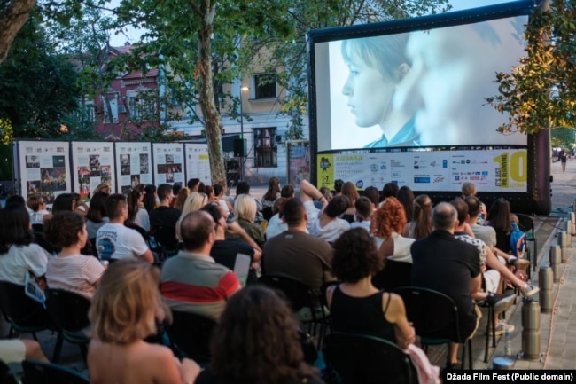 Një nga shfaqjet në natyrë në festivalin e filmit Xhada