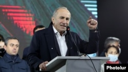 Armenia - Former President Robert Kocharian speaks at a rally held by his opposition Hayastan alliance in Yerevan, November 8, 2021.