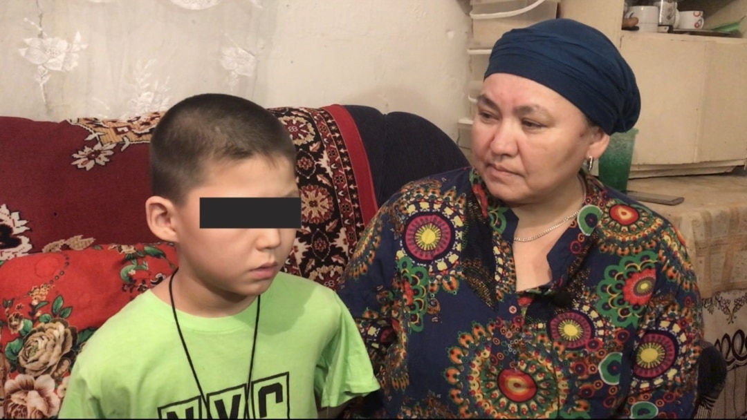 Жыныс мүшелеріндегі әйел шәуетінің фотосы