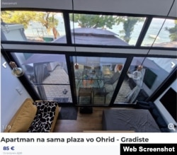 Unutrašnjost apartmana za iznajmljivanje u Gradištu, na samoj obali Ohridskog jezera, u području koje nije formalno registrovano kao auto-kamp.