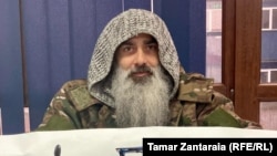 როსტო ზარანდია ზუგდიდის უნივერსიტეტის პროტესტის დროს