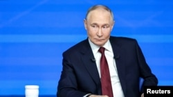 Președintele Rusiei, Vladimir Putin a declarat, în cadrul conferinței sale anuale de presă de la Moscova, că armata rusă avansează pe întreg frontul din Ucraina.