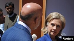 ولسمشر حامد كرزى او هيلري كلينټن