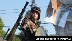 Paradă militară la Chişinău, august 2011