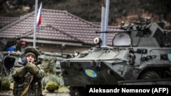 În urma unui acord de încetare a focului între Azerbaidjan și Armenia, Rusia a trimis câteva mii de trupe de menținere a păcii în Nagorno-Karabah.