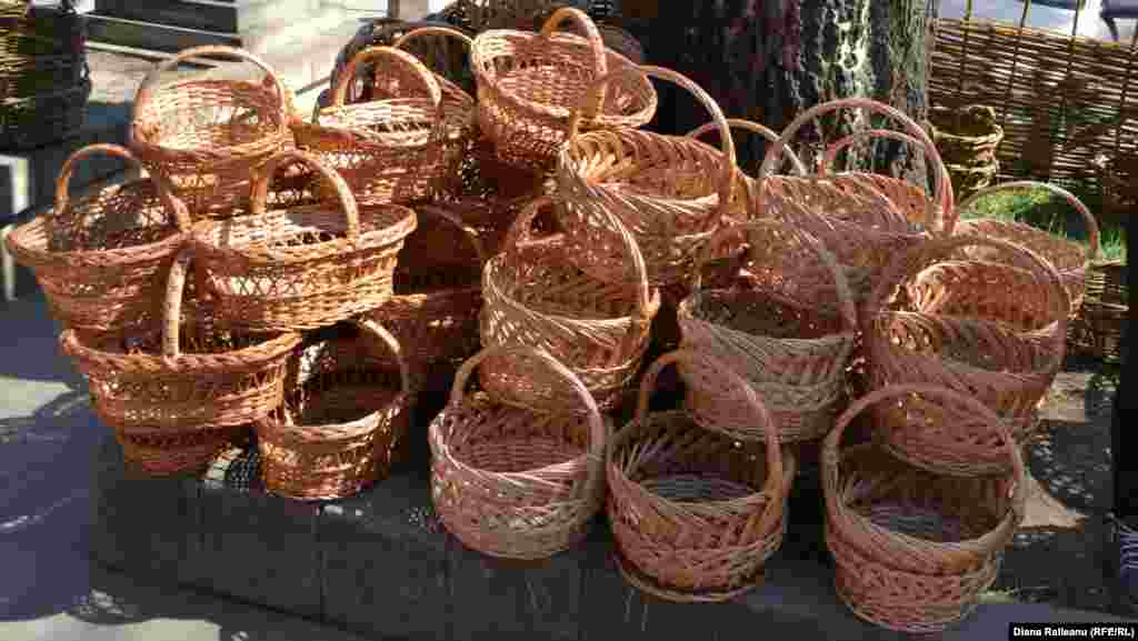 Moldova - Easter fair, Chisinau