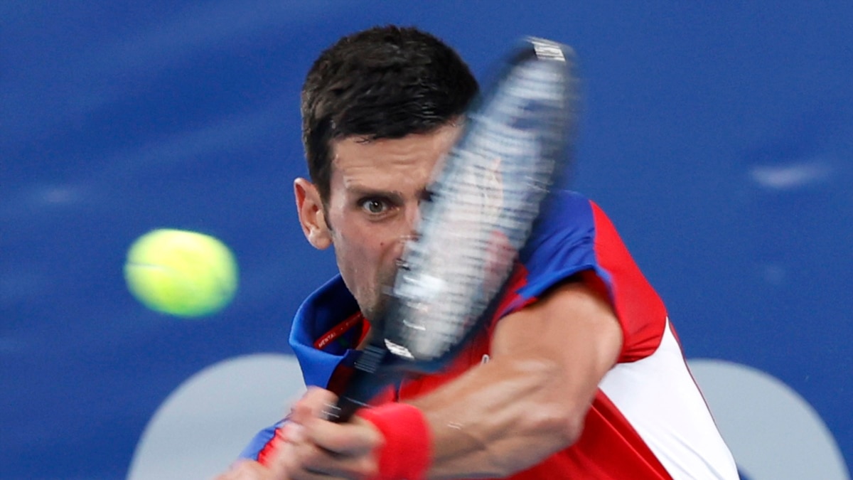 Спортсмены сербии. Награждение теннисистов на Олимпиаде. Олимпиада испанец 2020 теннисист бронза. Джокович на Олимпийских играх. Джокович олимпиада 2021.