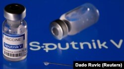  Вакцина против коронавируса (COVID-19) "Sputnik V". Иллюстративное фото.
