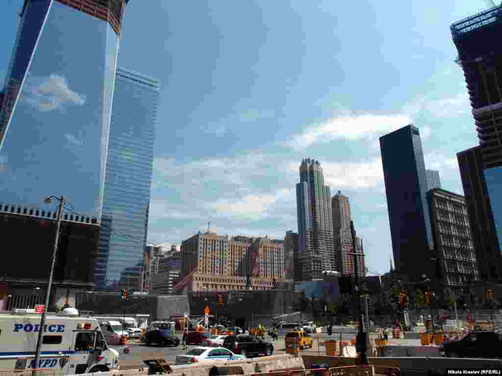 Месца тэрарыстычнага акту 11 верасьня 2001 году. Верасень 2011 году.