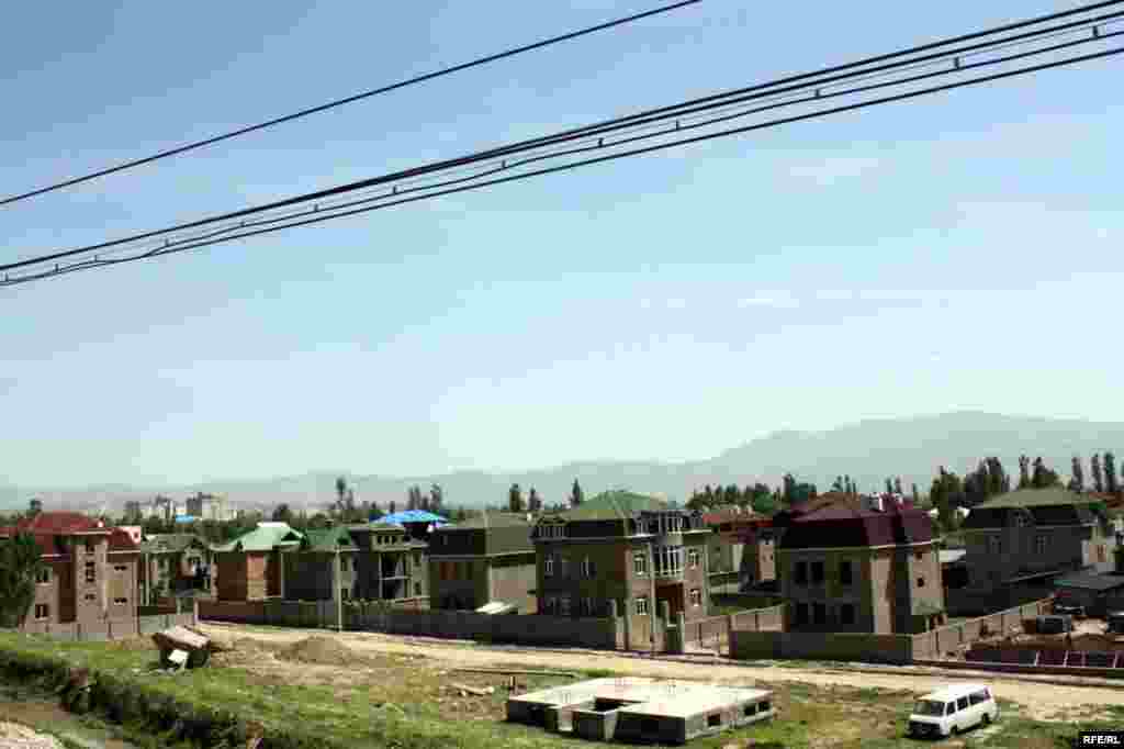 Бомпӯшиҳои рангини Душанбе #106