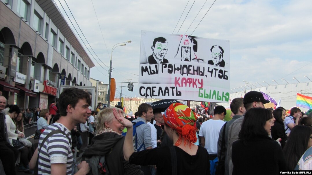 Не все однозначно трактуют действия оппозиционеров на Болотной площади 6 мая