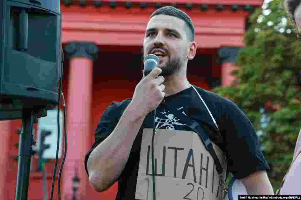 Ветеран і громадський активіст, колишній бойовий медик батальйону «Вовки Да Вінчі» – Дмитро Козятинський розповів Радіо Свобода, що учасники очікують від влади діалогу